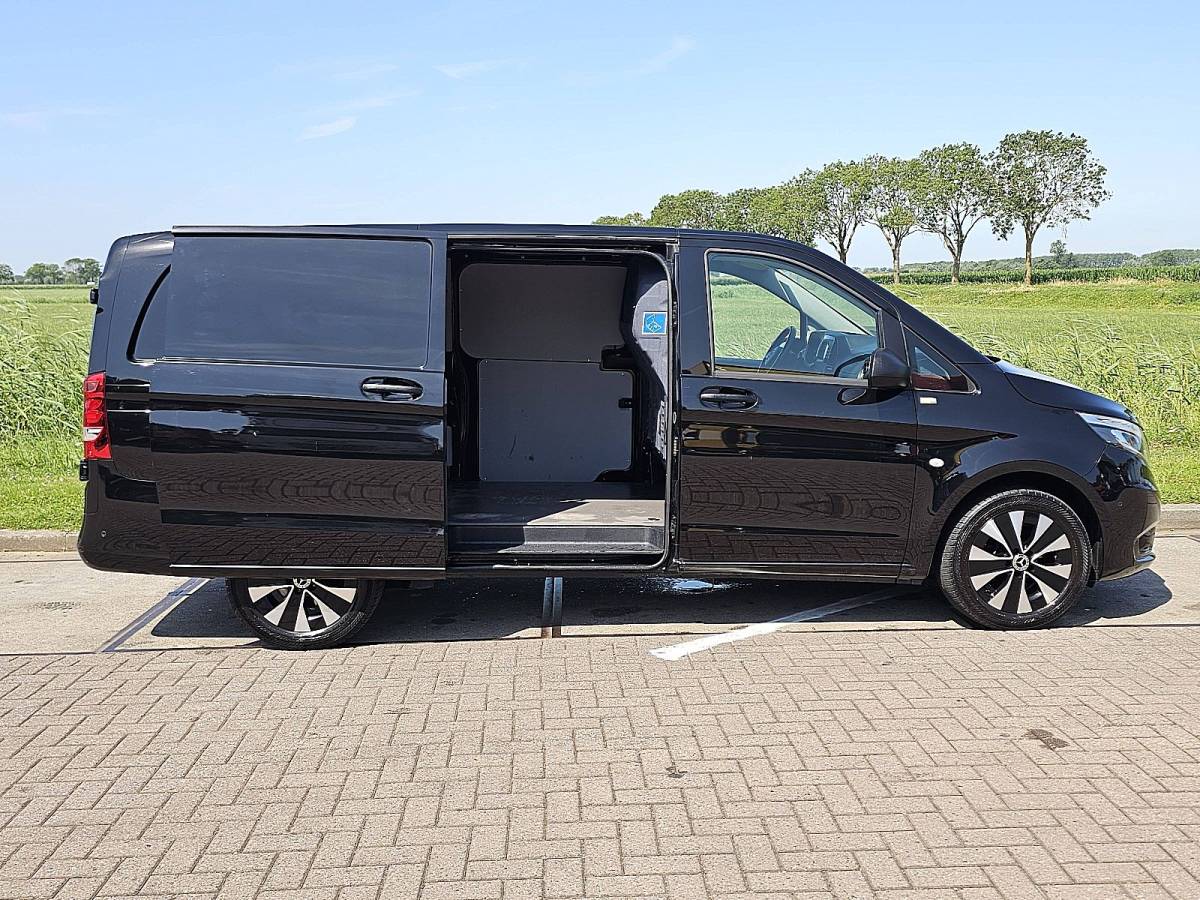 Mercedes-Benz Vito MERCEDES-BENZ VITO 114 l2 2xzijdeur led nav