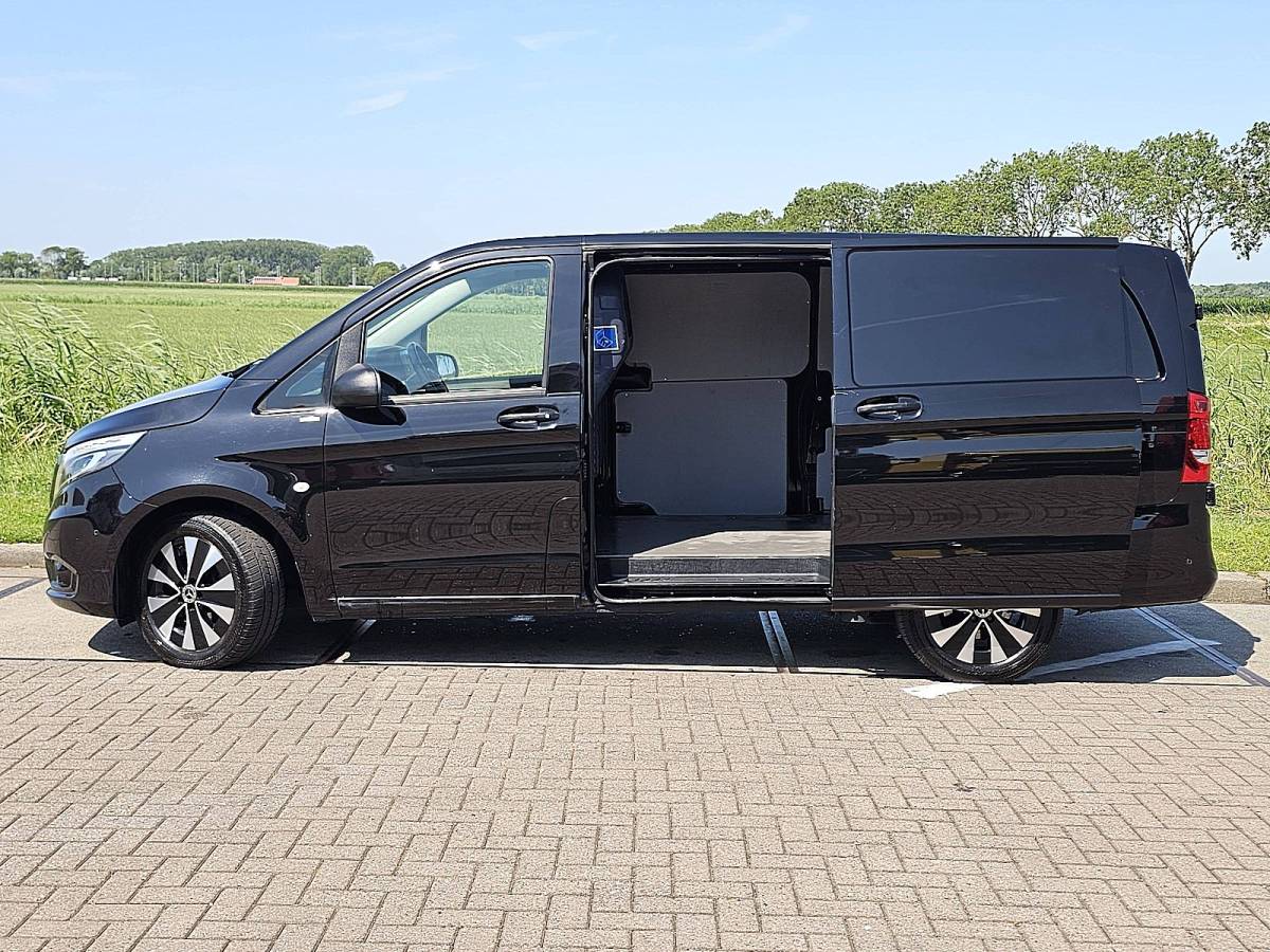 Mercedes-Benz Vito MERCEDES-BENZ VITO 114 l2 2xzijdeur led nav