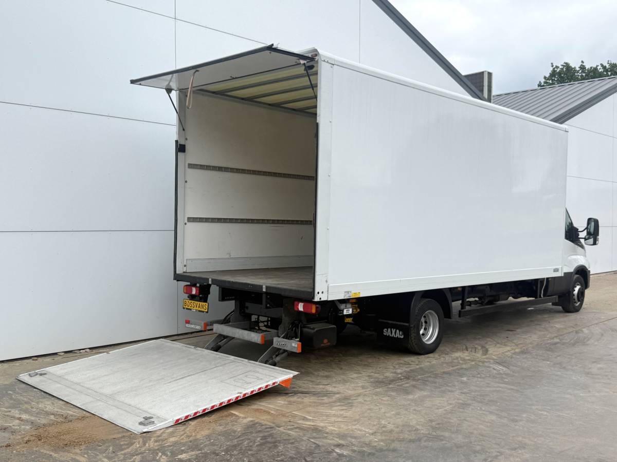 Iveco Daily Iveco Daily 72C18 3.0 Automaat Luchtvering Dubbellucht 1000kg Laadklep Bakwagen Meubelbak Koffer