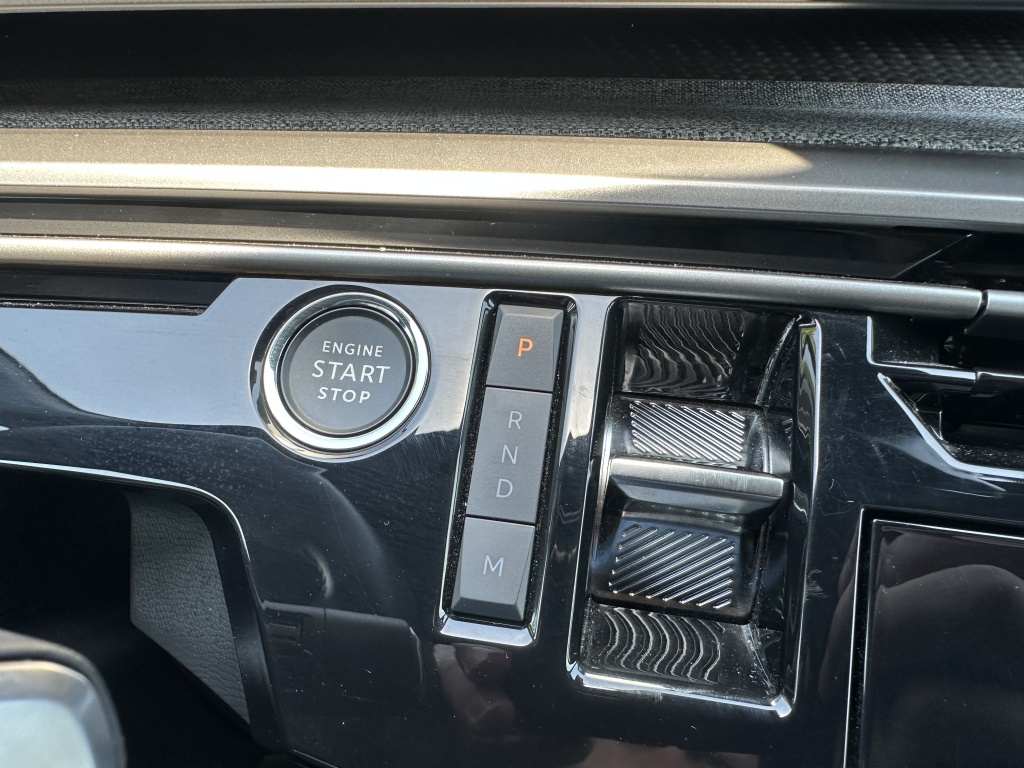 Peugeot 5008 Peugeot 5008 Hybrid 145 Allure | 7 Persoons | CarPlay |