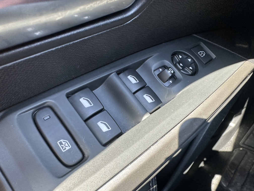 Peugeot 5008 Peugeot 5008 Hybrid 145 Allure | 7 Persoons | CarPlay |