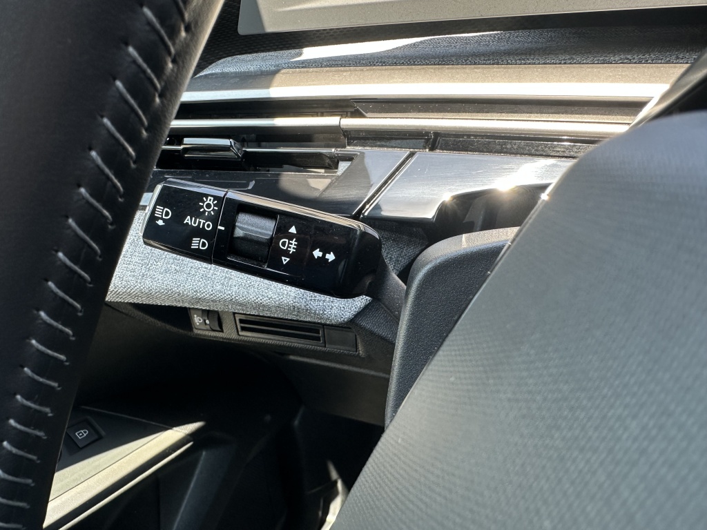 Peugeot 5008 Peugeot 5008 Hybrid 145 Allure | 7 Persoons | CarPlay |