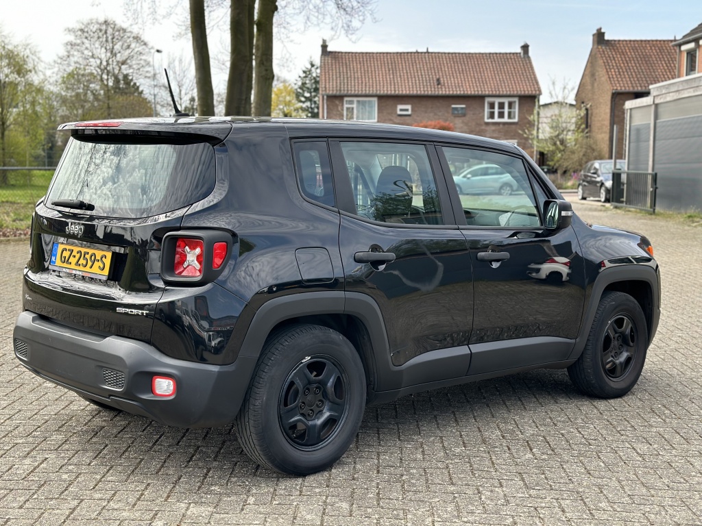 Jeep Renegade Jeep Renegade 1.6 E-Torq Hoge instap*NAP*Airco*MultiMedia