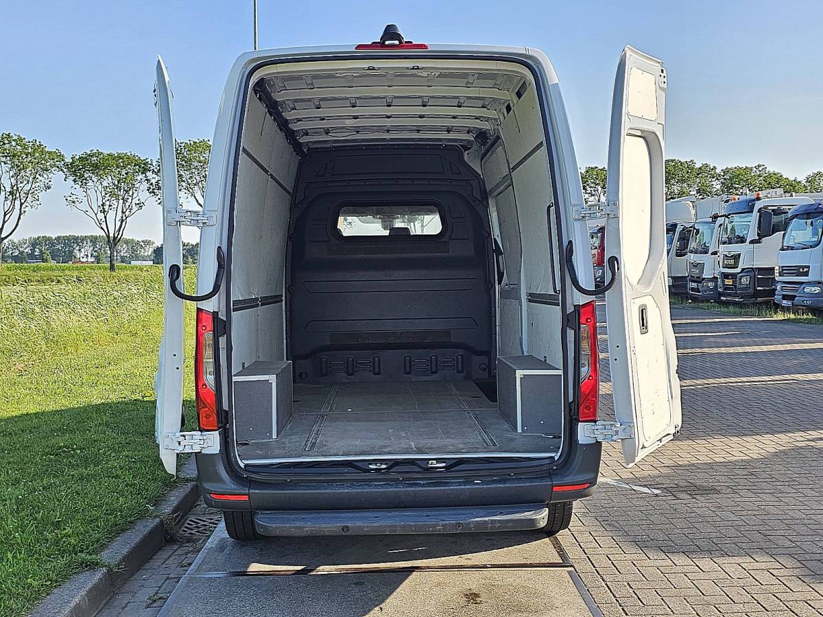 Mercedes-Benz Sprinter MERCEDES-BENZ SPRINTER 317 l2h2 rwd automaat