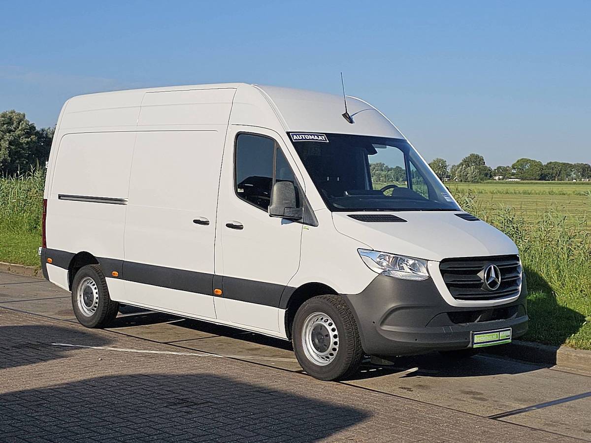 Mercedes-Benz Sprinter MERCEDES-BENZ SPRINTER 317 l2h2 rwd automaat