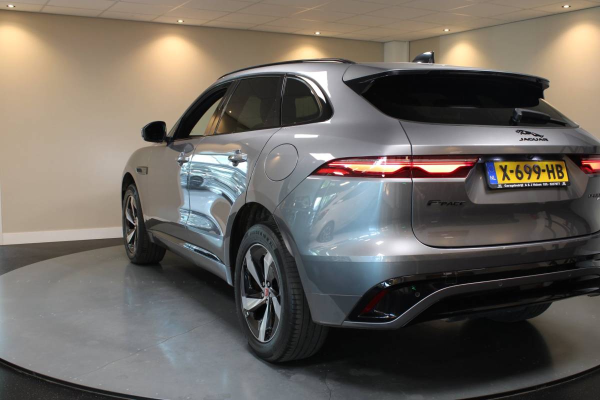 Jaguar F-PACE Jaguar F-PACE 2.0 P400e PHEV R-Dynamic *404Pk! Dealer OH|Meridian|Memory|Elektr.trekhaak/achterklep|Adapt.Cruise
