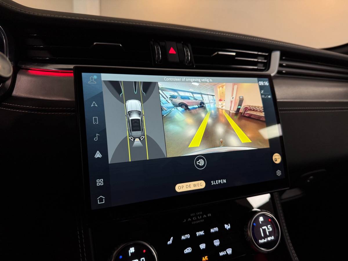 Jaguar F-PACE Jaguar F-PACE 2.0 P400e PHEV R-Dynamic *404Pk! Dealer OH|Meridian|Memory|Elektr.trekhaak/achterklep|Adapt.Cruise
