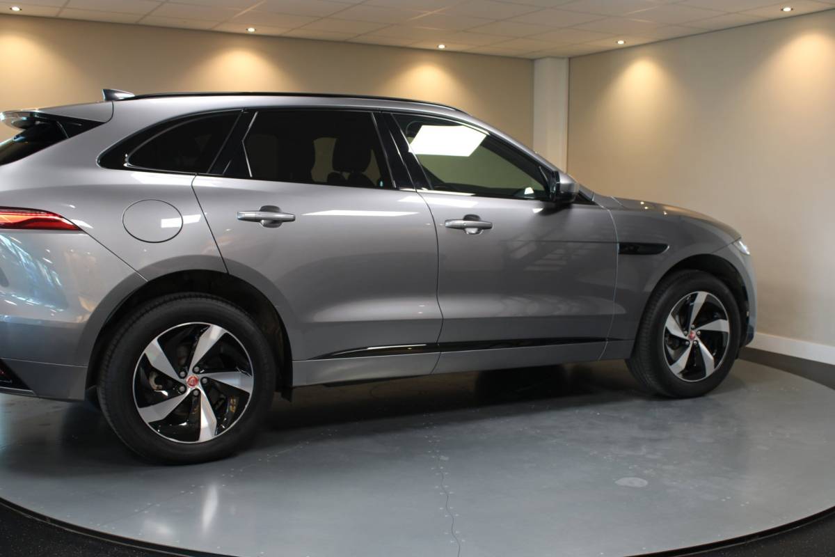 Jaguar F-PACE Jaguar F-PACE 2.0 P400e PHEV R-Dynamic *404Pk! Dealer OH|Meridian|Memory|Elektr.trekhaak/achterklep|Adapt.Cruise