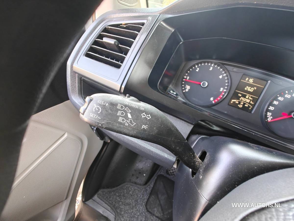 Volkswagen Transporter Volkswagen Transporter 2.0 TDI Pick up , EURO 6 , 150 PK , Airco , trekhaak, lengte bak 2.93 m.