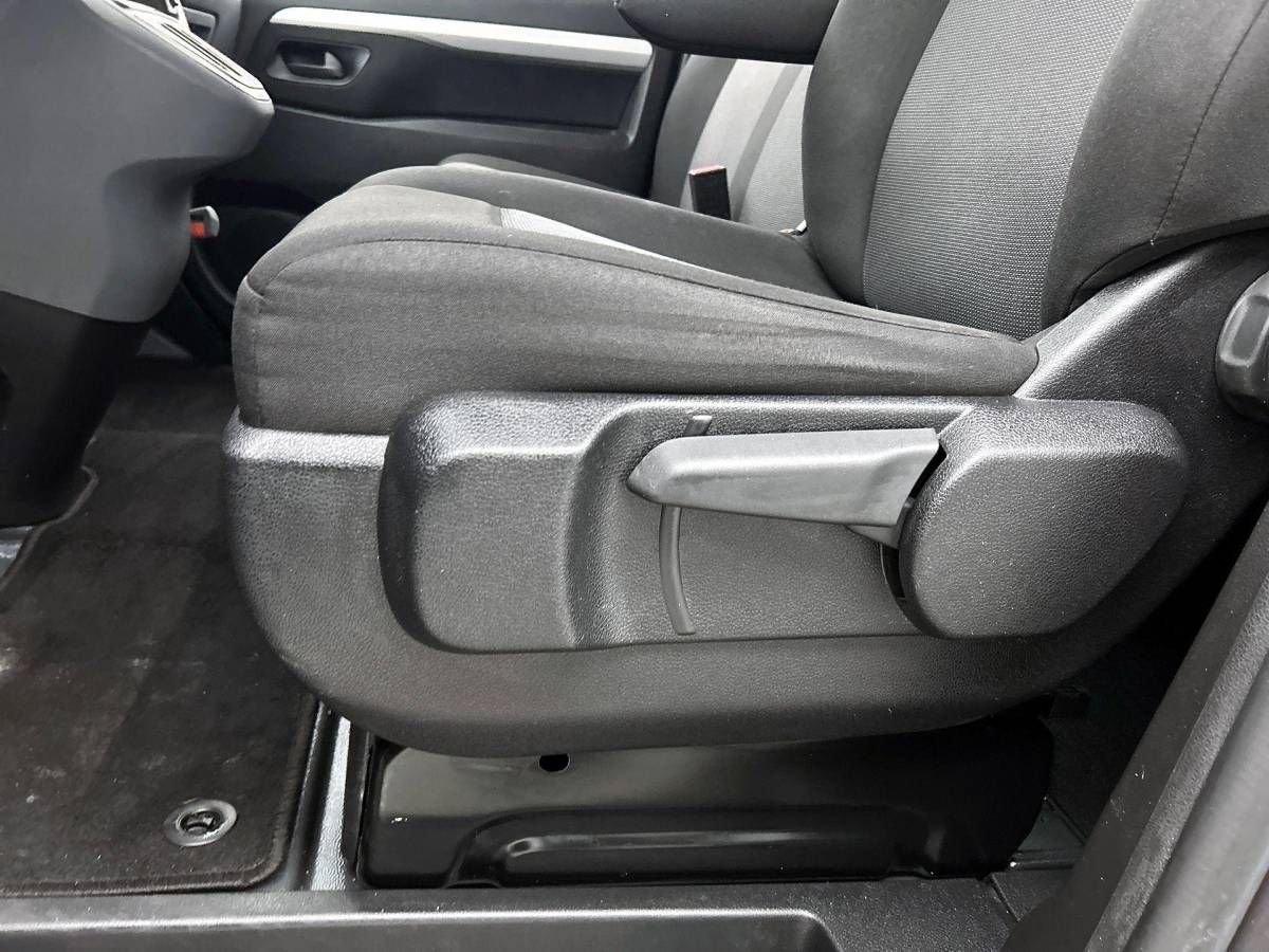 Opel Vivaro-e Opel Vivaro-e L3H1 Dubbele Cabine Edition 75 kWh Airco Cruise Control Navigatie WLTP 317 KM Actieradius