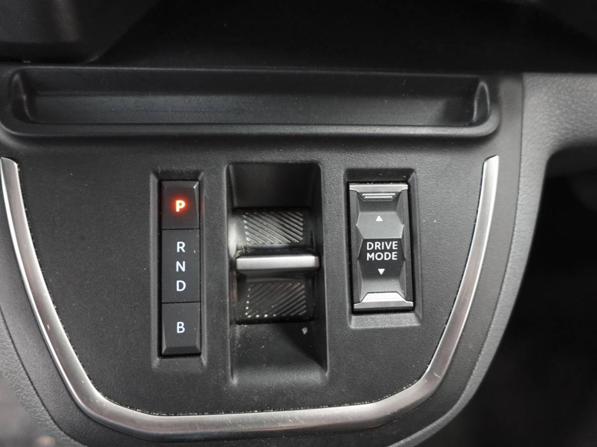 Opel Vivaro-e Opel Vivaro-e L3H1 Edition 75 kWh Automaat Airco Navigatie Cruise Control