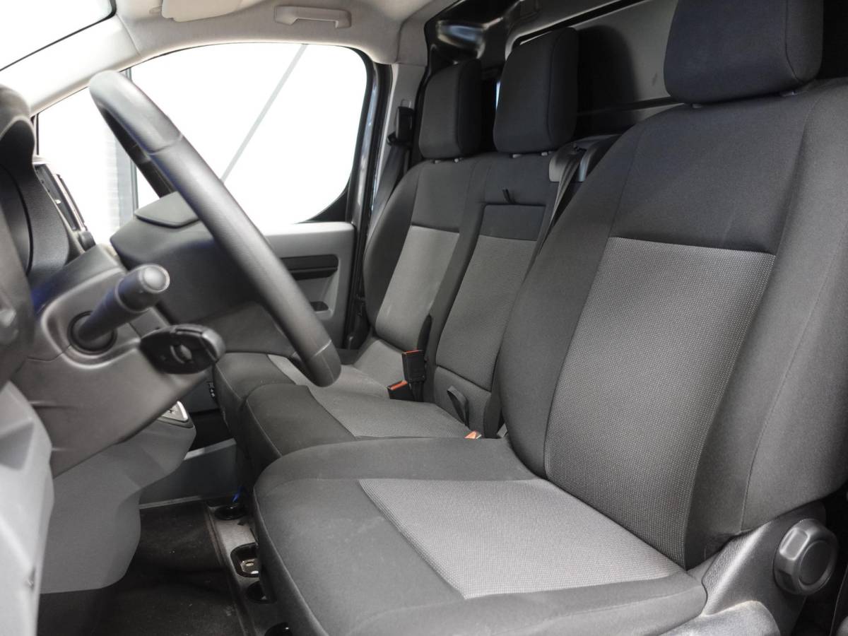 Opel Vivaro-e Opel Vivaro-e L3H1 Edition 75 kWh Automaat Airco Navigatie Cruise Control