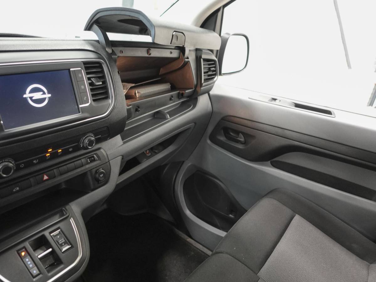 Opel Vivaro-e Opel Vivaro-e L3H1 Edition 75 kWh Automaat Airco Navigatie Cruise Control