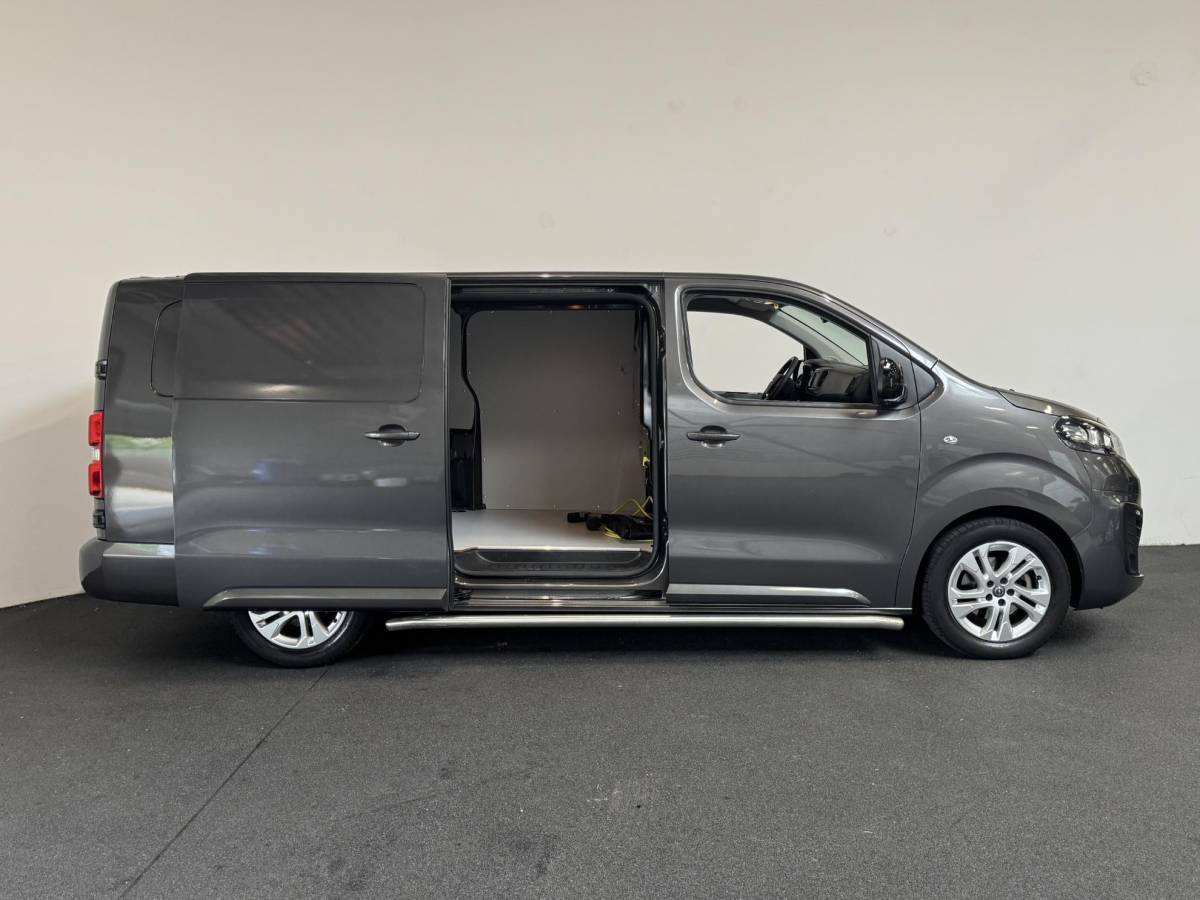 Opel Vivaro-e Opel Vivaro-e L3H1 Edition 75 kWh Automaat Airco Navigatie Cruise Control