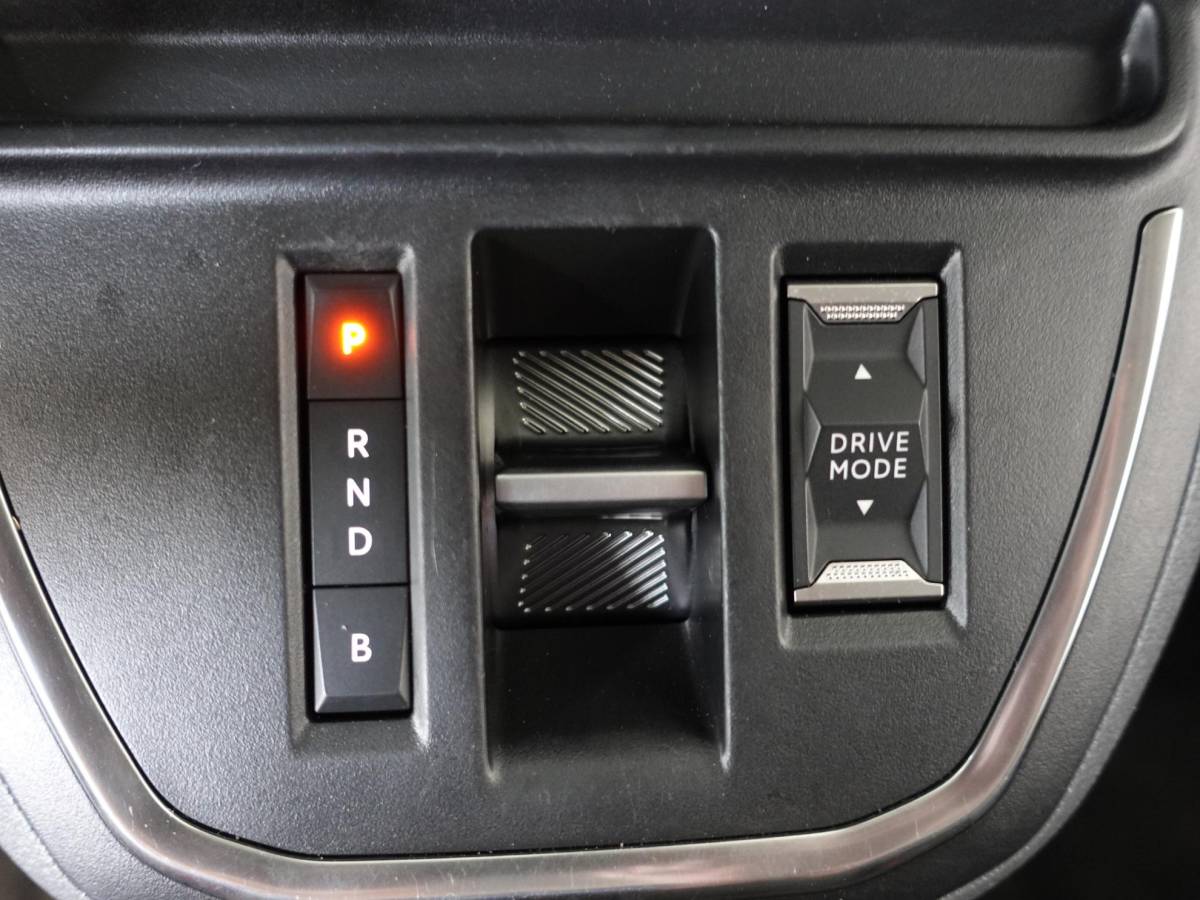 Opel Vivaro-e Opel Vivaro-e L3H1 Edition 75 kWh Automaat Airco Navigatie Cruise Control WLTP 317 km actieradius