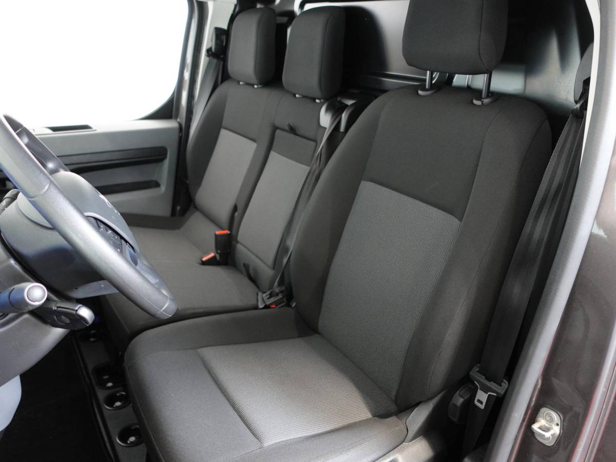Opel Vivaro-e Opel Vivaro-e L3H1 Edition 75 kWh Automaat Airco Navigatie Cruise Control WLTP 317 km actieradius