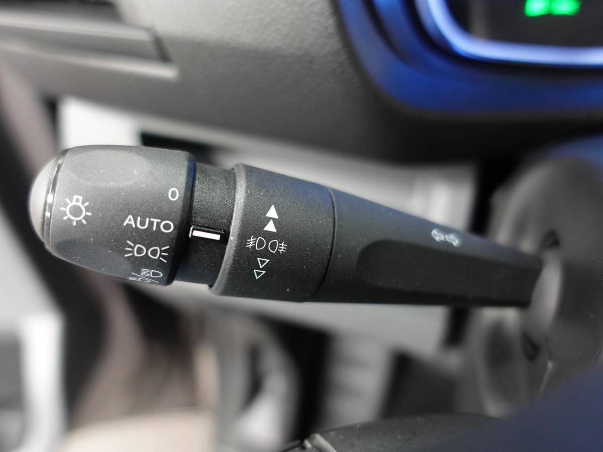 Opel Vivaro-e Opel Vivaro-e L3H1 Edition 75 kWh Automaat Airco Navigatie Cruise Control WLTP 317 km actieradius