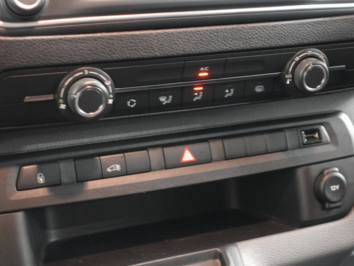 Opel Vivaro-e Opel Vivaro-e L3H1 Edition 75 kWh Automaat Navi Cruise Control Parkeersensoren Camera WLTP 317 km actieradius