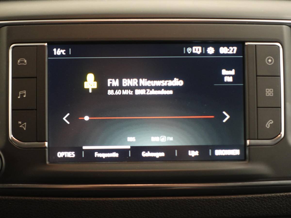 Opel Vivaro-e Opel Vivaro-e 75kWh L2H1 Innovation Automaat Cruise Control Airco Navi Camera 3-zits
