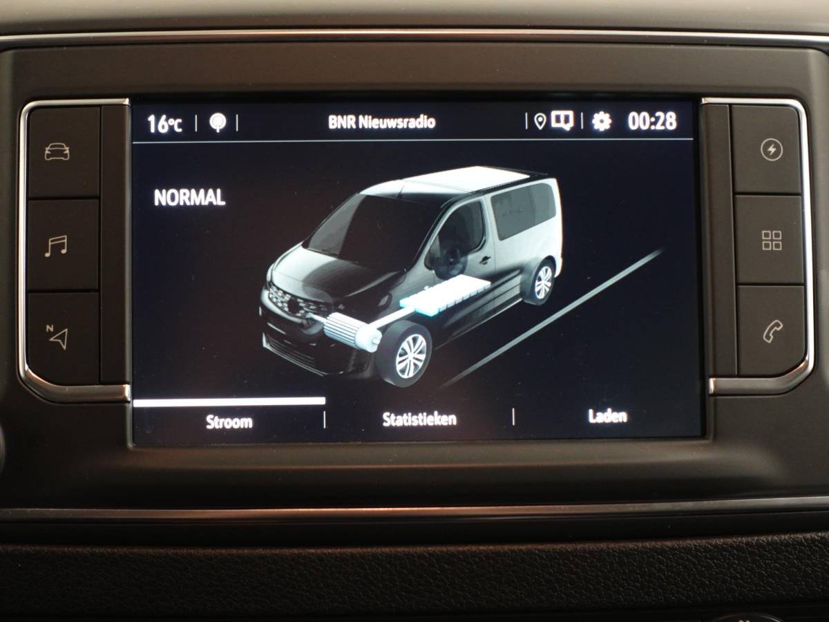 Opel Vivaro-e Opel Vivaro-e 75kWh L2H1 Innovation Automaat Cruise Control Airco Navi Camera 3-zits