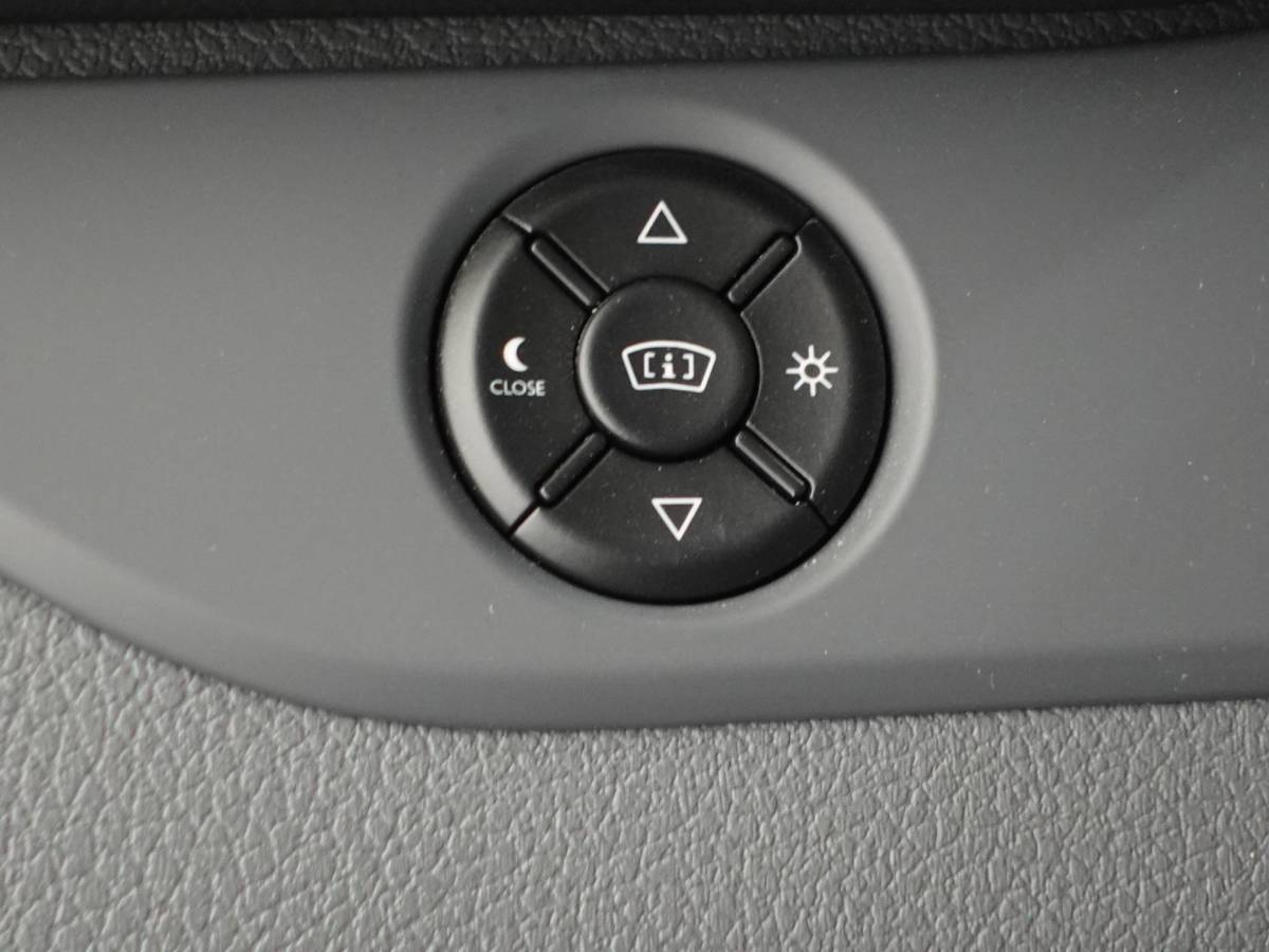 Opel Vivaro-e Opel Vivaro-e 75kWh L2H1 Innovation Automaat Cruise Control Airco Navi Camera 3-zits