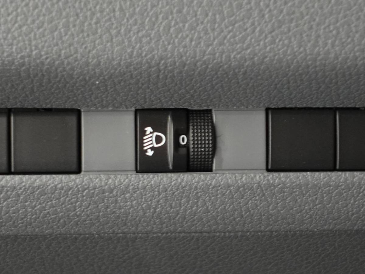 Opel Vivaro-e Opel Vivaro-e 75kWh L2H1 Innovation Automaat Cruise Control Airco Navi Camera 3-zits