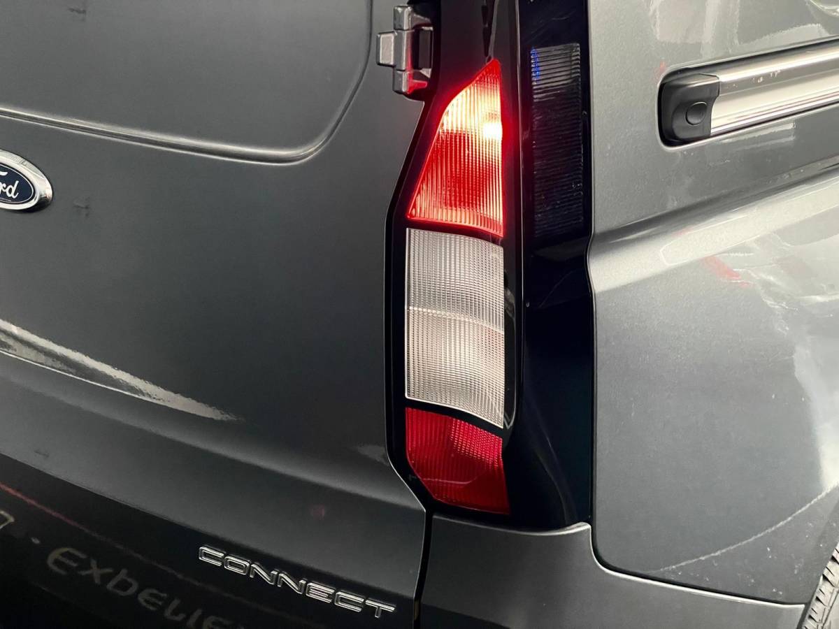 Ford Transit Connect Ford TRANSIT CONNECT 2.0 EcoBlue L1 Trend AIRCO NAVI CAR-PLAY TREKH NAP