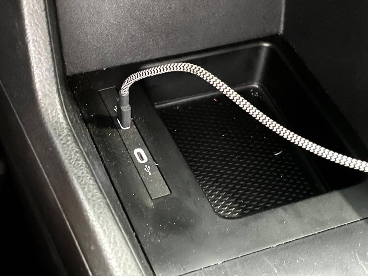 Ford Transit Connect Ford TRANSIT CONNECT 2.0 EcoBlue L1 Trend AIRCO NAVI CAR-PLAY TREKH NAP