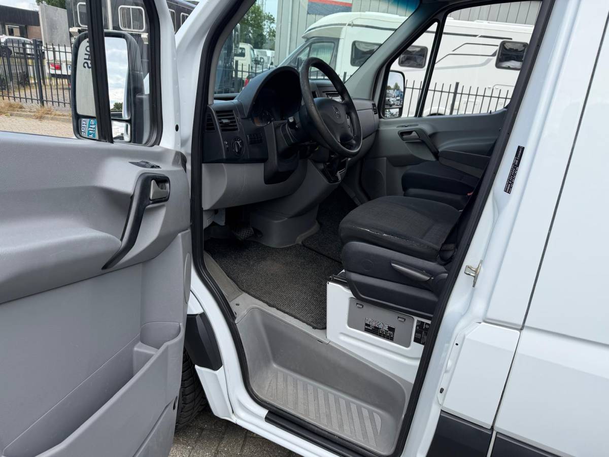 Mercedes-Benz Sprinter Mercedes-Benz Sprinter 210 CDI L1H1 DC Automaat | NAP | Trekhaak