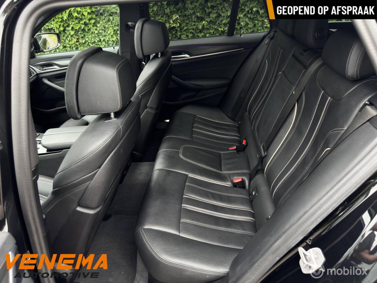 BMW 5 Serie BMW 530d Touring LCI M Sport Laserlicht 20 inch Full Options Mild Hybrid