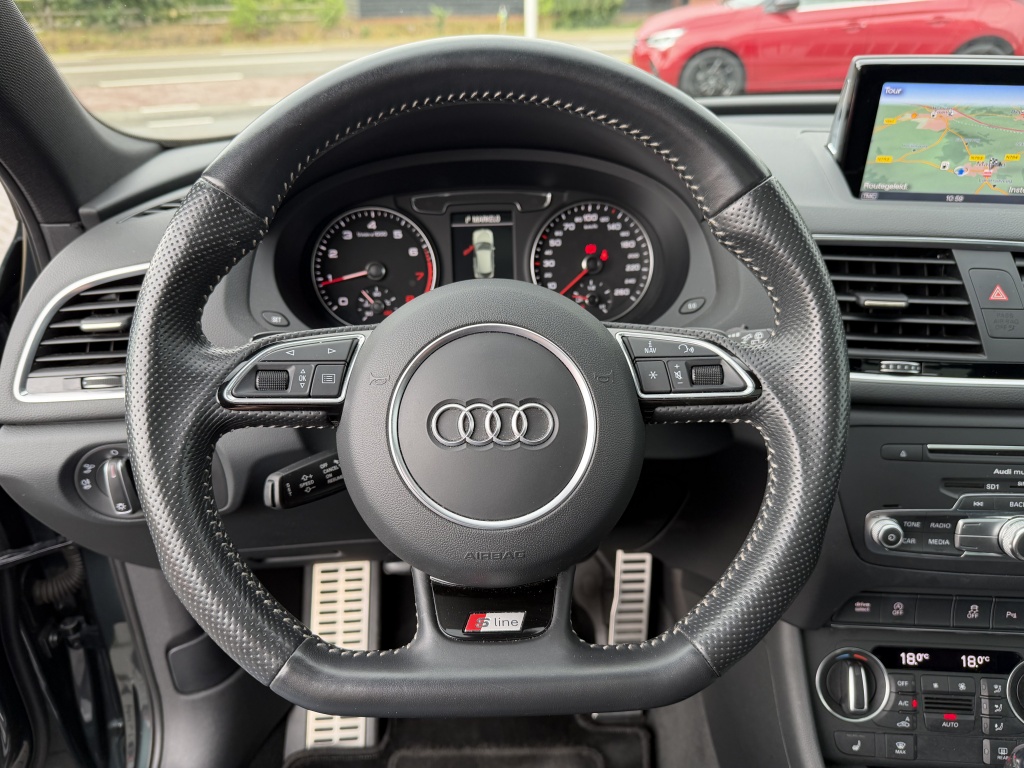 Audi Q3 Audi Q3 1.4 TFSI S-Line