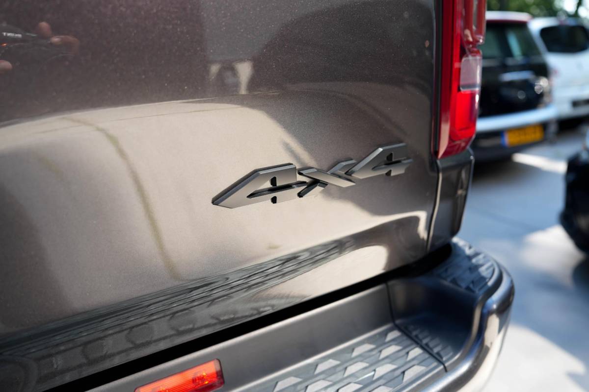 Dodge Ram 1500 Dodge Ram 1500 5.7 V8 4×4 Crew Cab Laramie | Milltek uitlaat | BTW | 360 Camera