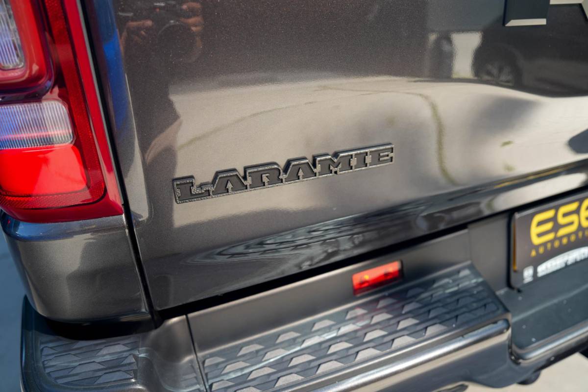 Dodge Ram 1500 Dodge Ram 1500 5.7 V8 4×4 Crew Cab Laramie | Milltek uitlaat | BTW | 360 Camera