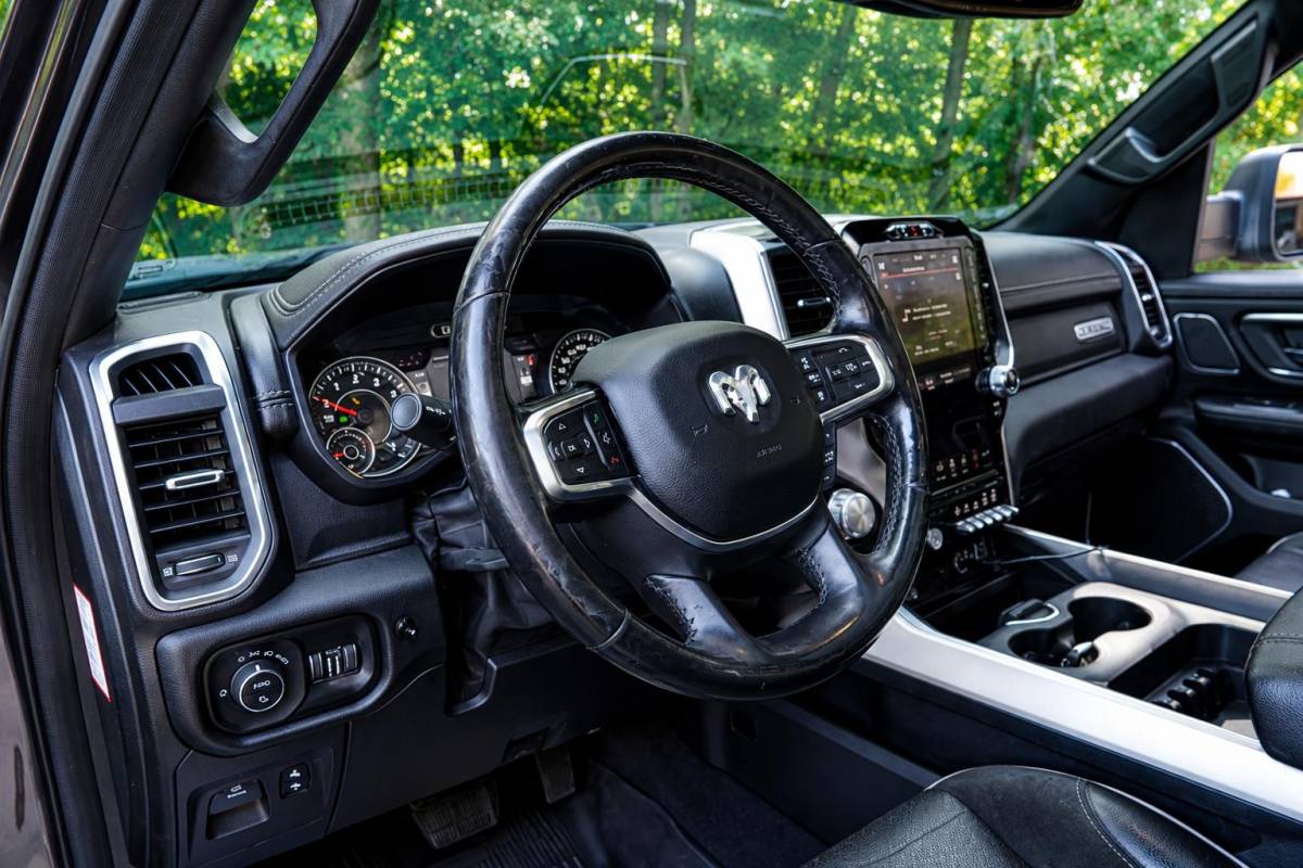 Dodge Ram 1500 Dodge Ram 1500 5.7 V8 4×4 Crew Cab Laramie | Milltek uitlaat | BTW | 360 Camera