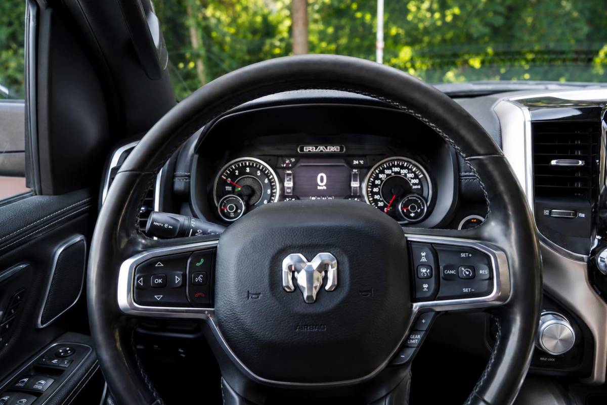 Dodge Ram 1500 Dodge Ram 1500 5.7 V8 4×4 Crew Cab Laramie | Milltek uitlaat | BTW | 360 Camera