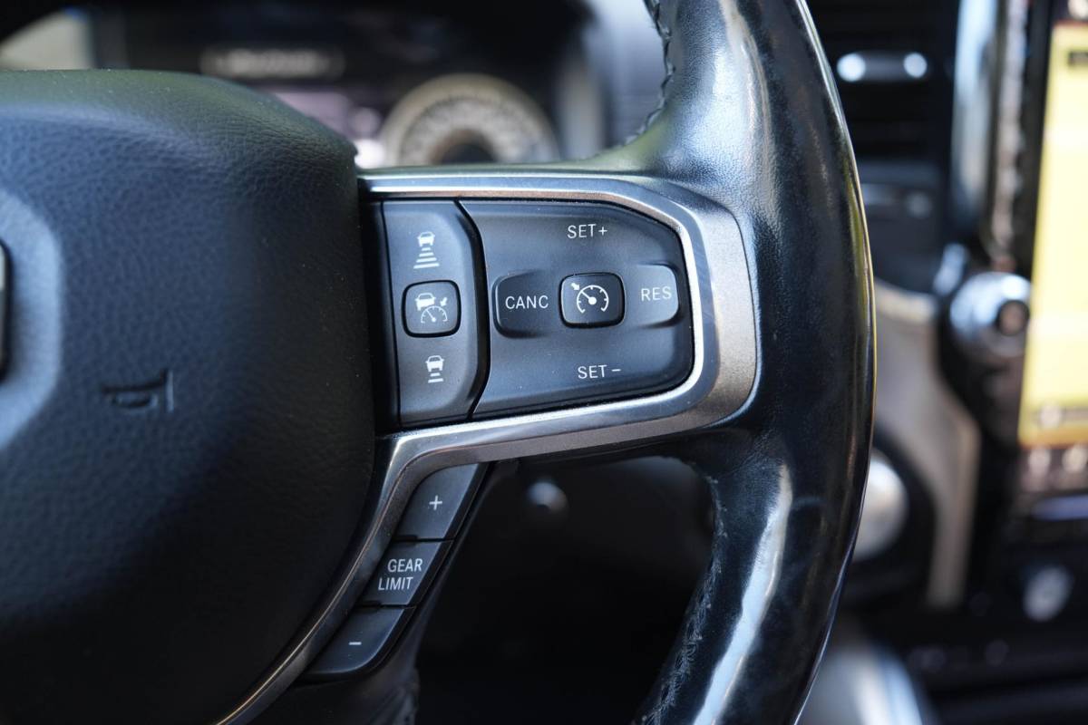 Dodge Ram 1500 Dodge Ram 1500 5.7 V8 4×4 Crew Cab Laramie | Milltek uitlaat | BTW | 360 Camera