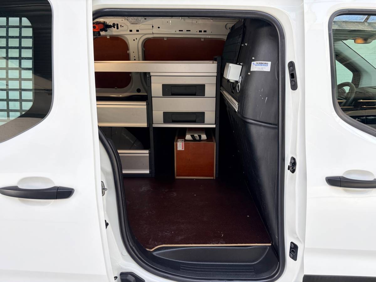 Citroën Berlingo Citroen Berlingo Servicewagen automaat 1.5 BlueHDI 130pk L1H1 BOTT inrichting, Victron omvormer v230, Standkachel, RIJKLAARPRIJS!