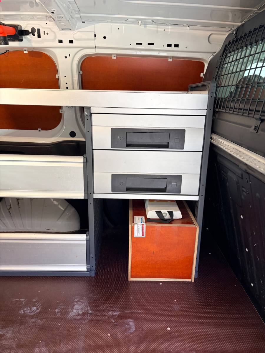 Citroën Berlingo Citroen Berlingo Servicewagen automaat 1.5 BlueHDI 130pk L1H1 BOTT inrichting, Victron omvormer v230, Standkachel, RIJKLAARPRIJS!