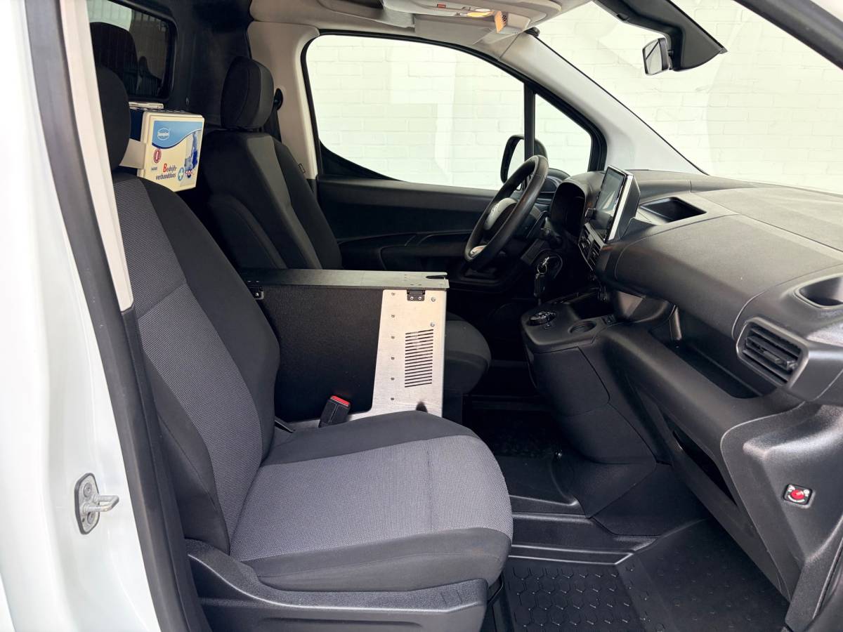 Citroën Berlingo Citroen Berlingo Servicewagen automaat 1.5 BlueHDI 130pk L1H1 BOTT inrichting, Victron omvormer v230, Standkachel, RIJKLAARPRIJS!