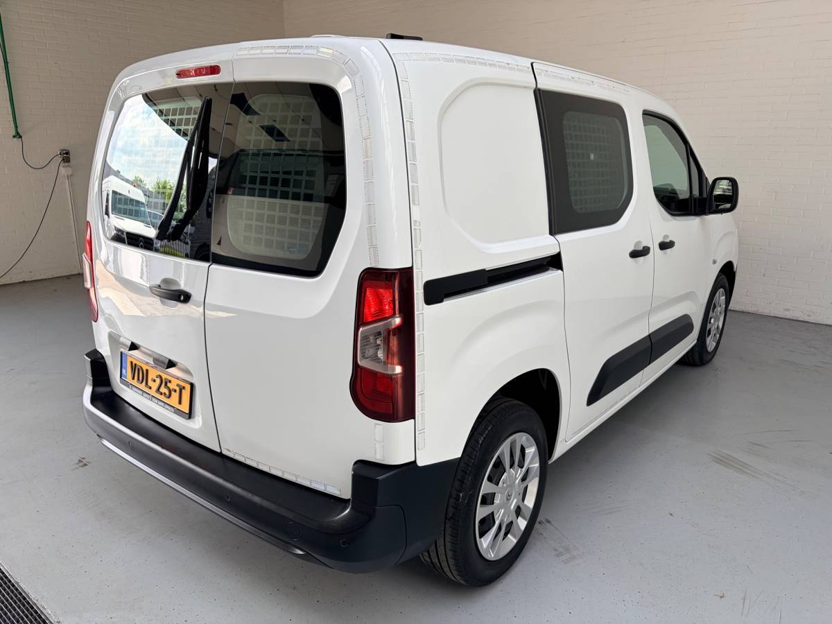 Citroën Berlingo Citroen Berlingo Servicewagen automaat 1.5 BlueHDI 130pk L1H1 BOTT inrichting, Victron omvormer v230, Standkachel, RIJKLAARPRIJS!