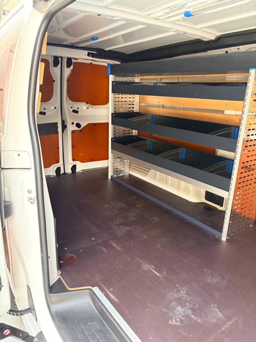 Peugeot Expert Peugeot Expert L3H1 2.0 BlueHDI 120pk Long Premium, 3Persoons, Imperiaal, Sortimo, RIJKLAARPRIJS!