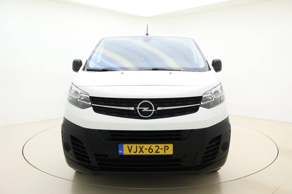 Opel Vivaro Opel Vivaro 2.0 CDTI L2H1 Edition | Airco | Cruise Control | Camera | Parkeersensoren achter | Trekhaak | Bluetooth