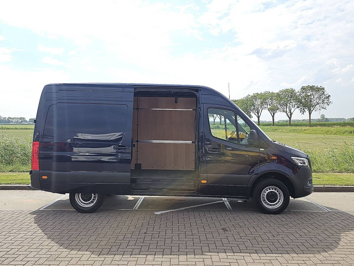 Mercedes-Benz Sprinter MERCEDES-BENZ SPRINTER 317 l2h2 pro mbux10 led