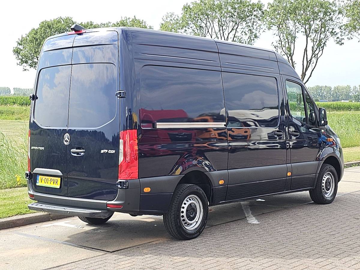 Mercedes-Benz Sprinter MERCEDES-BENZ SPRINTER 317 l2h2 pro mbux10 led