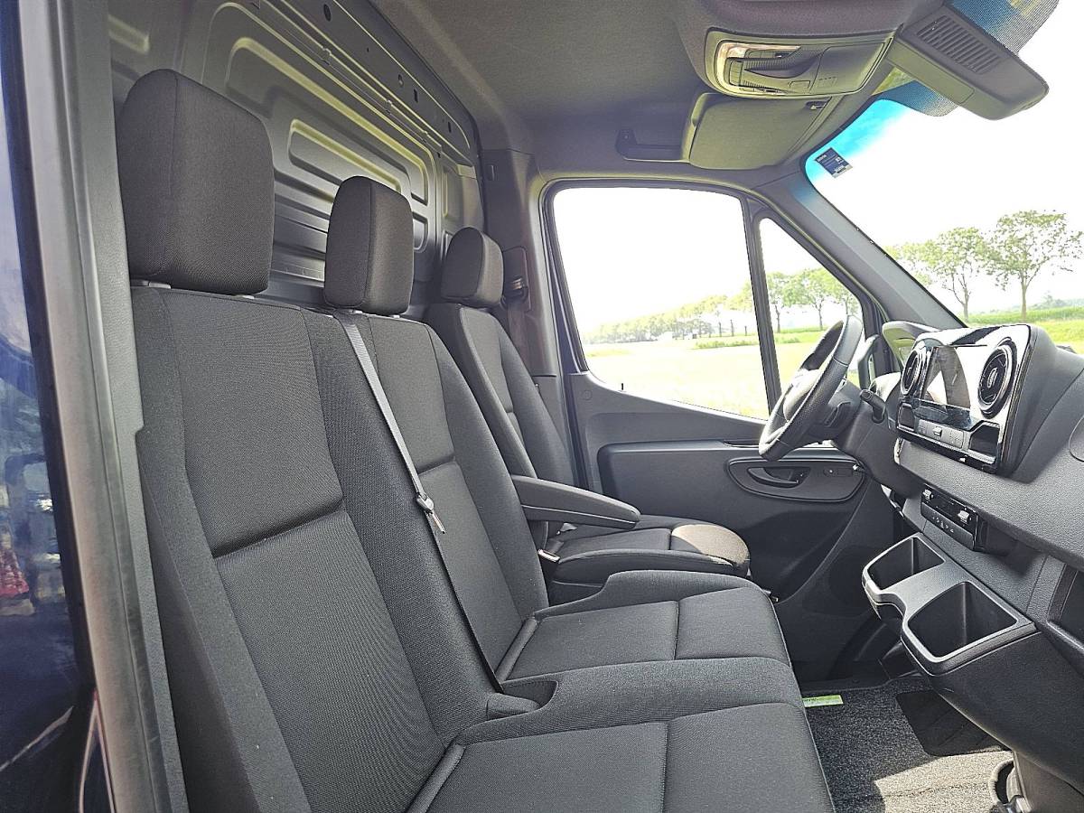 Mercedes-Benz Sprinter MERCEDES-BENZ SPRINTER 317 l2h2 pro mbux10 led