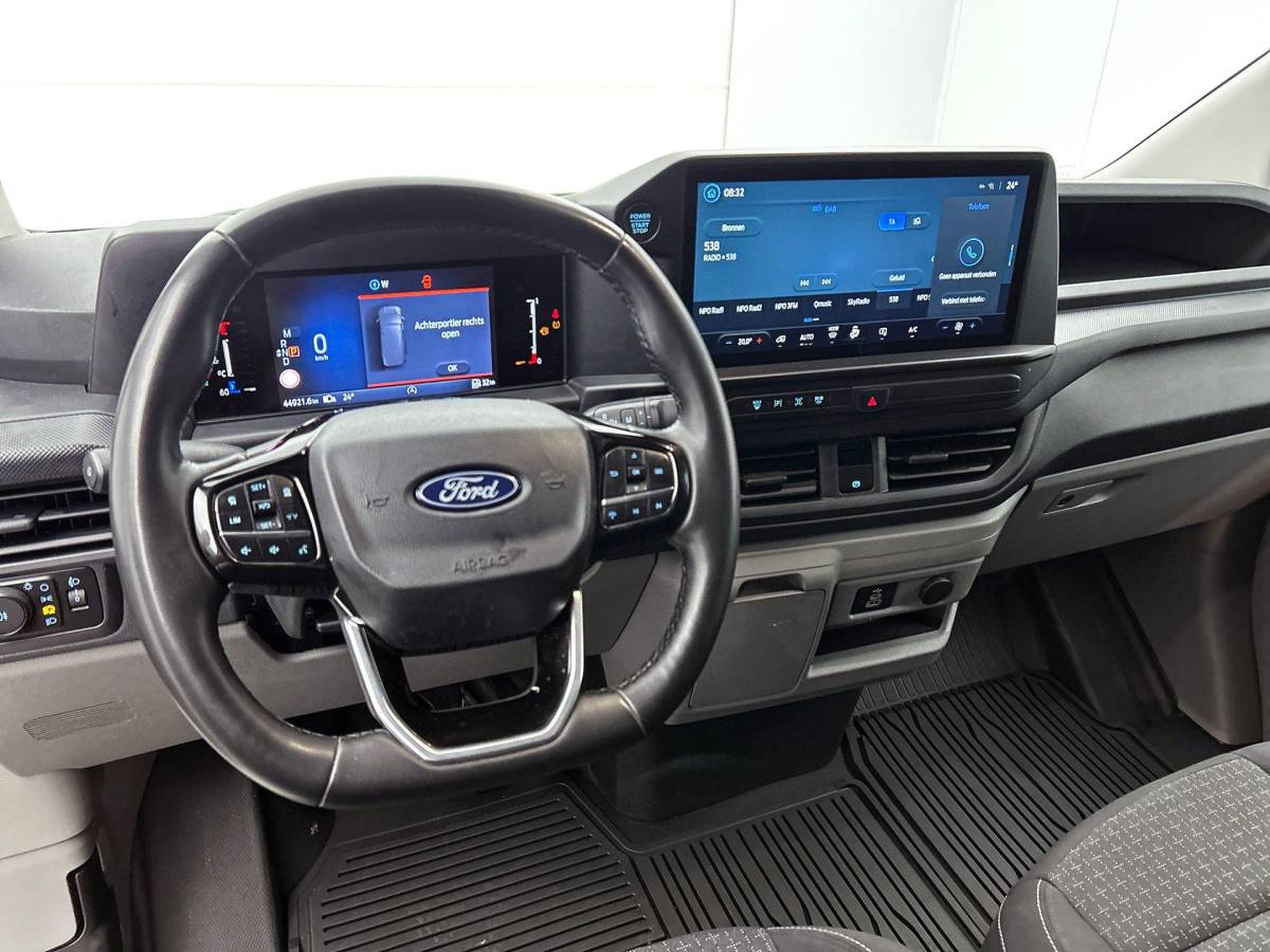 Ford Transit Custom Ford Transit Custom 300 2.0 TDCI L2H1 Trend Nieuw Model Automaat Ford Transit Custom 300 2.0 TDCI L2H1 Trend NM Automaat Navigatie Parkeersensoren Camera