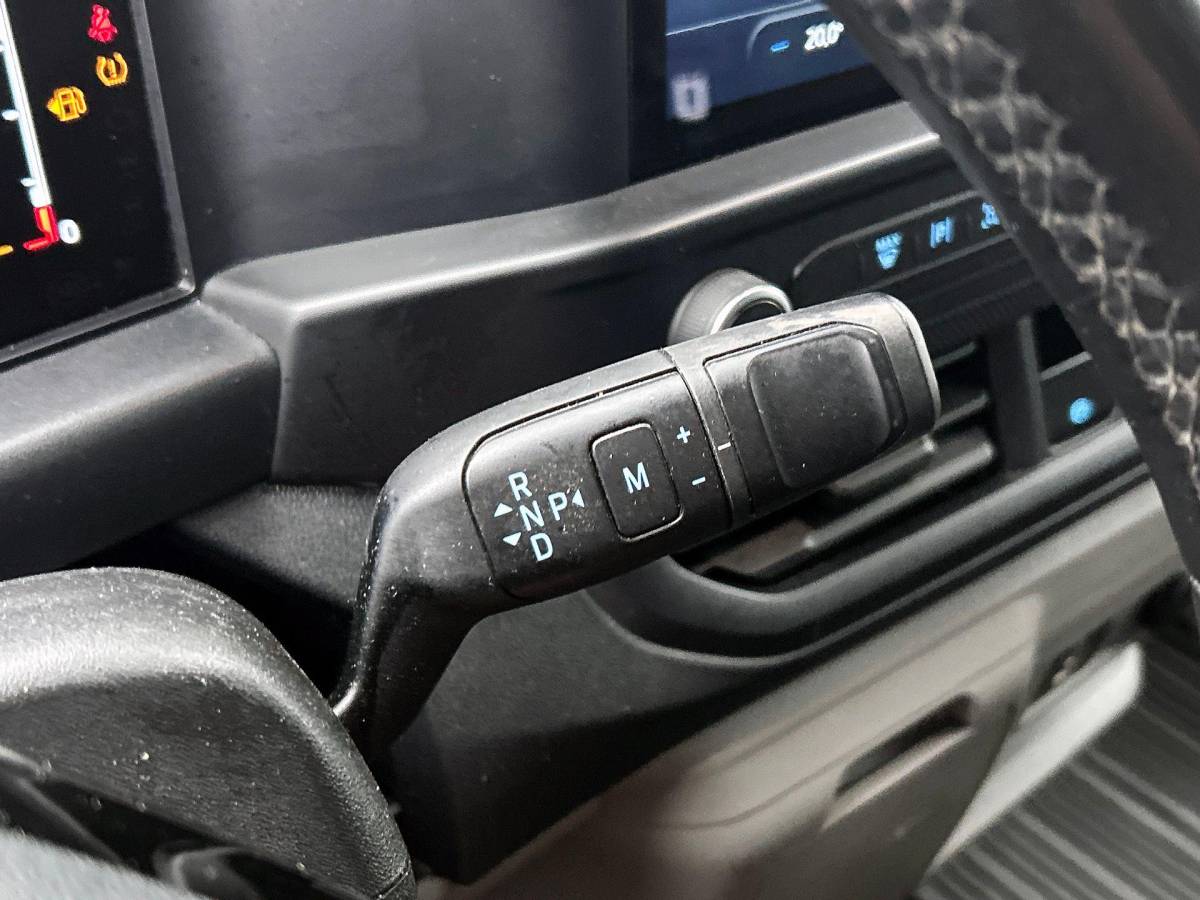 Ford Transit Custom Ford Transit Custom 300 2.0 TDCI L2H1 Trend Nieuw Model Automaat Ford Transit Custom 300 2.0 TDCI L2H1 Trend NM Automaat Navigatie Parkeersensoren Camera