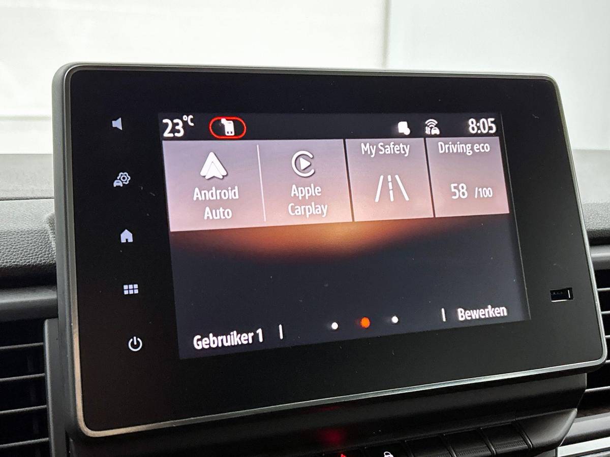 Renault Trafic Renault Trafic 2.0 Blue dC1 150PK L2H1 Dubbele Cabine Automaat Navigatie Airco Lichtmetalen velgen Betimmering Trekhaak Camera Parkeer sensoren Dab