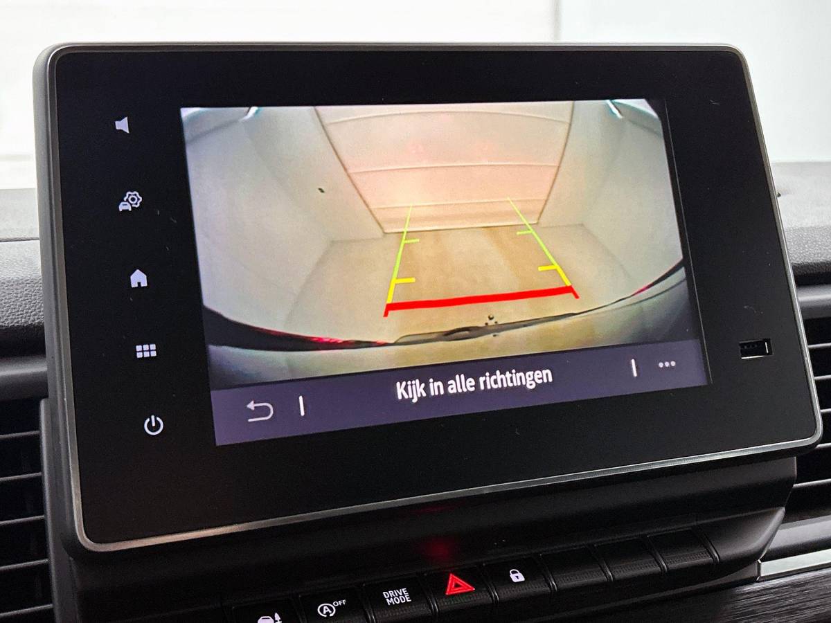 Renault Trafic Renault Trafic 2.0 Blue dC1 150PK L2H1 Dubbele Cabine Automaat Navigatie Airco Lichtmetalen velgen Betimmering Trekhaak Camera Parkeer sensoren Dab