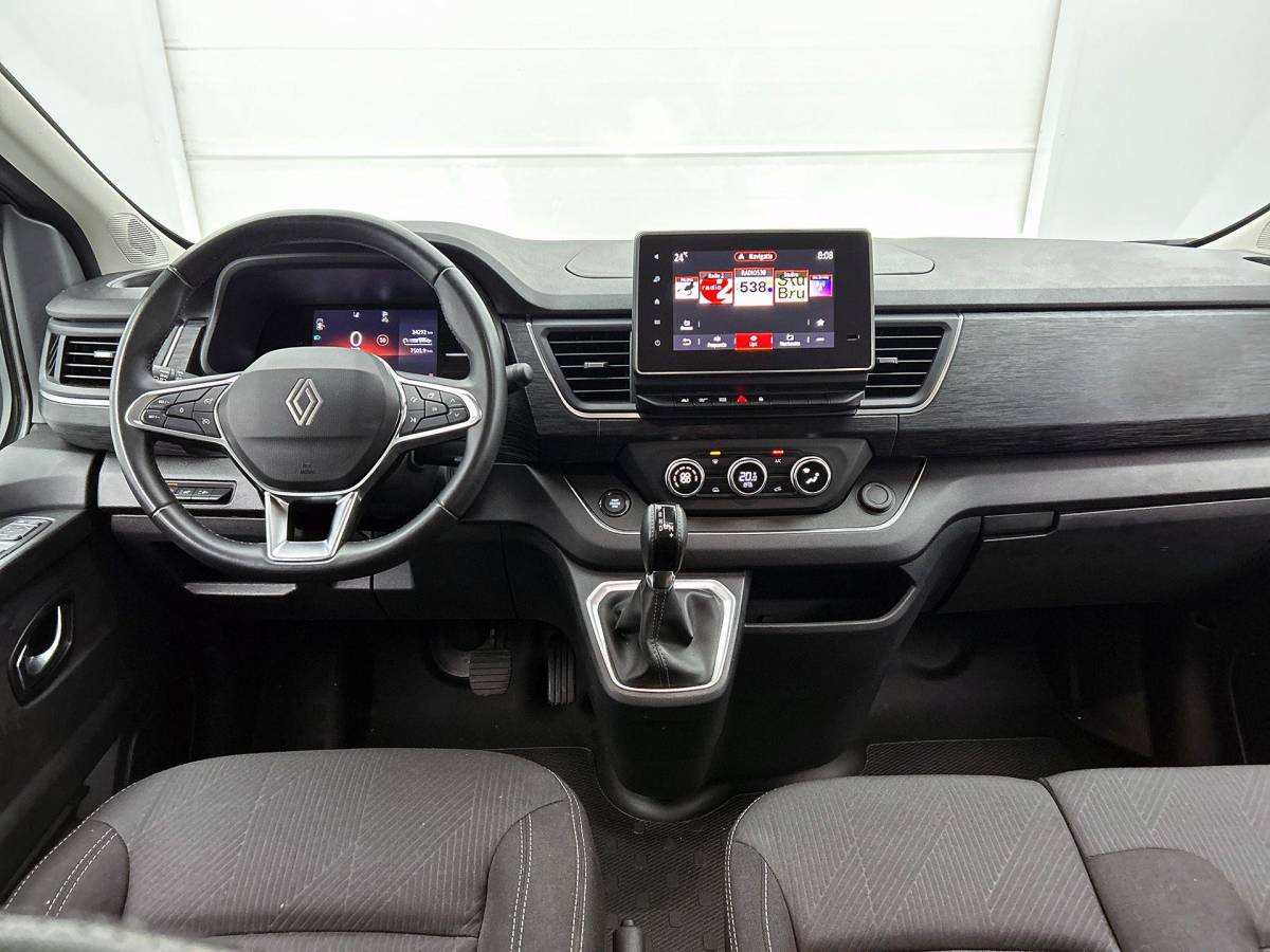 Renault Trafic Renault Trafic 2.0 Blue dC1 150PK L2H1 Dubbele Cabine Automaat Navigatie Airco Lichtmetalen velgen Betimmering Trekhaak Camera Parkeer sensoren Dab